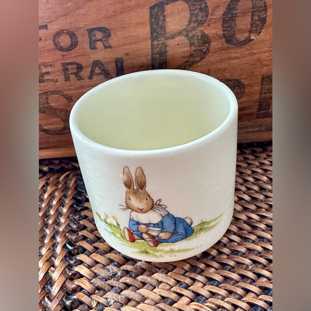 Bunnykins Egg Cup Royal Doulton
